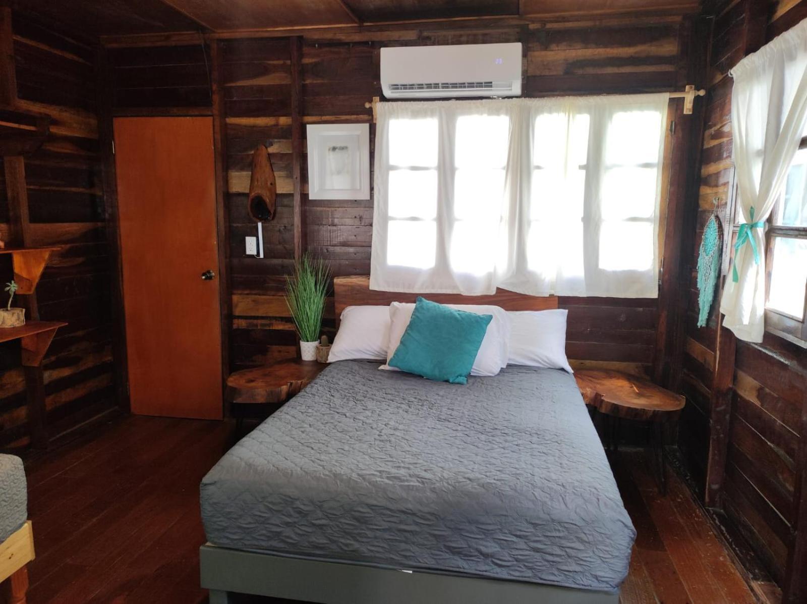 Cabana Con Muelle Privado En La Laguna De Bacalar Exterior photo